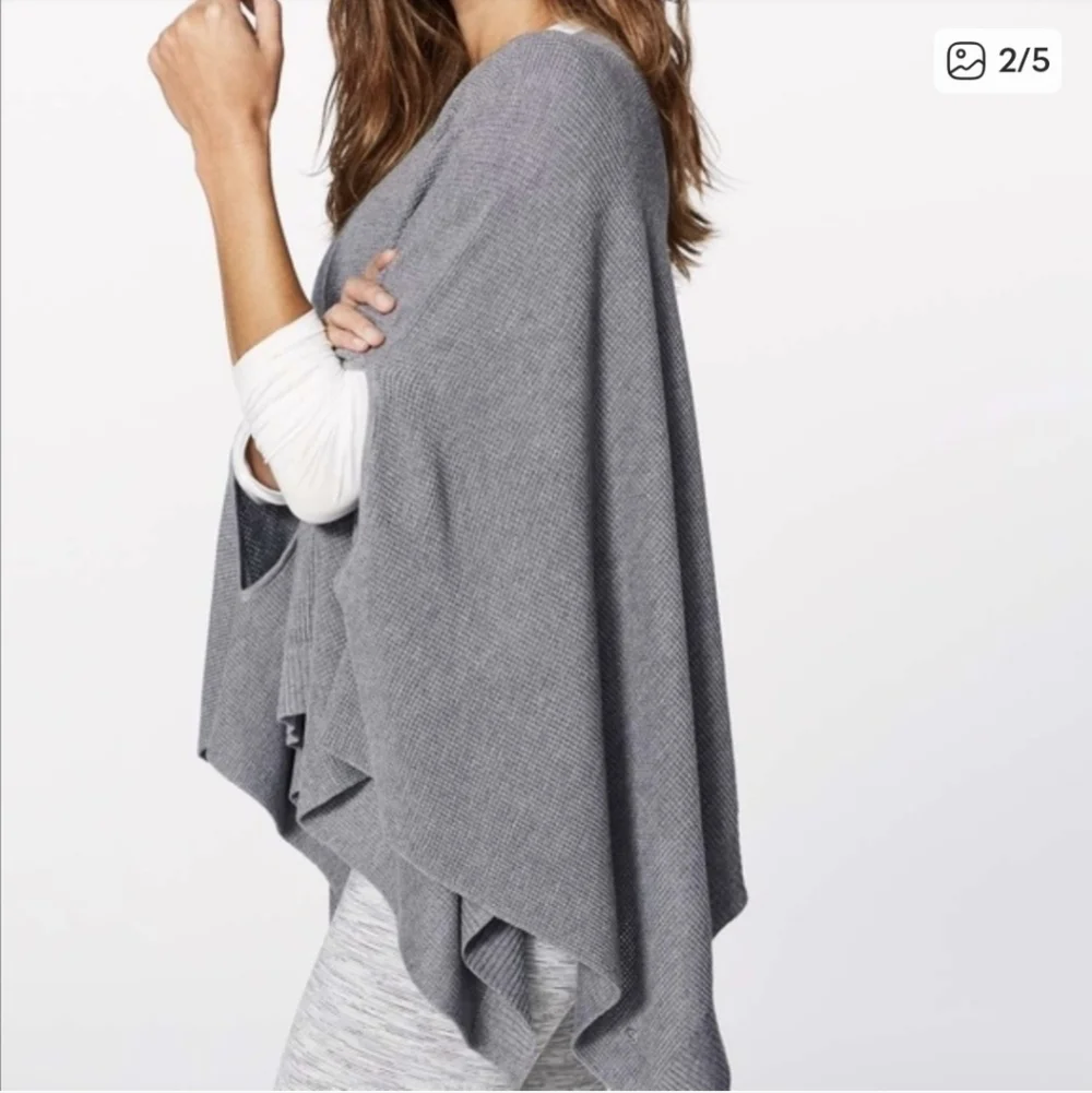 Lululemon Athletica Gray Poncho Sweater-Oversized....Size:OS